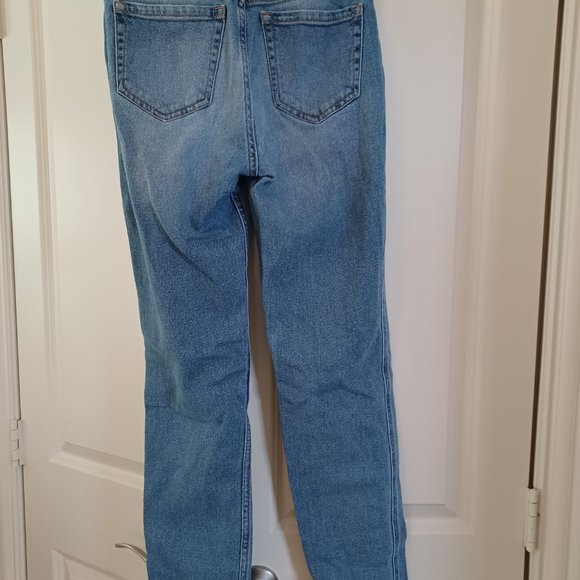 Hollister Ultra High Rise Mom Jeans - Juniors Size 1R - Picture 2 of 4